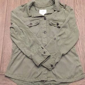 American Eagle Army Green Buttonup Shirt